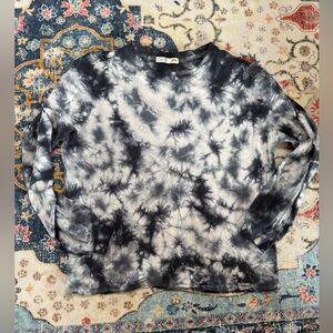 227 C&C California Jessie Tie-Dye Crew Neck sweatshirt Medium